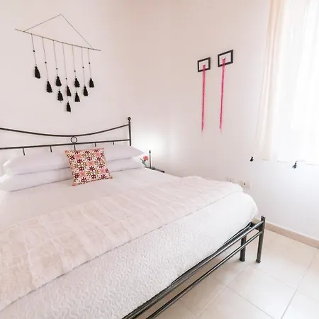 Yenne Wifi-ac Guest house Cagliari