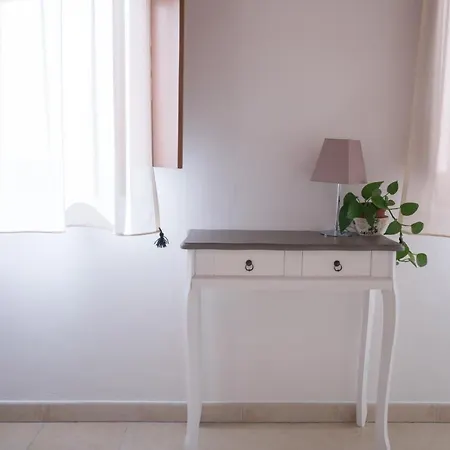 Yenne Wifi-ac Guest house Cagliari