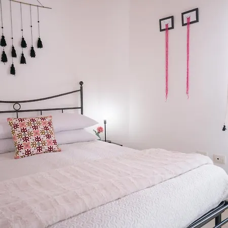 Yenne Wifi-ac Guest house Cagliari