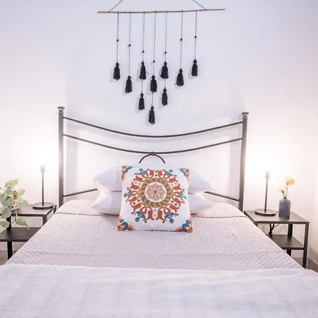 Yenne Wifi-ac Guest house *