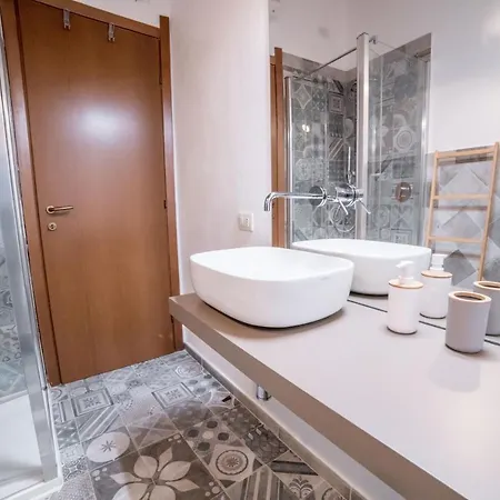 Yenne Wifi-ac Guest house Cagliari