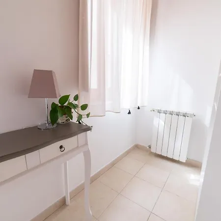 Yenne Wifi-ac Guest house Cagliari